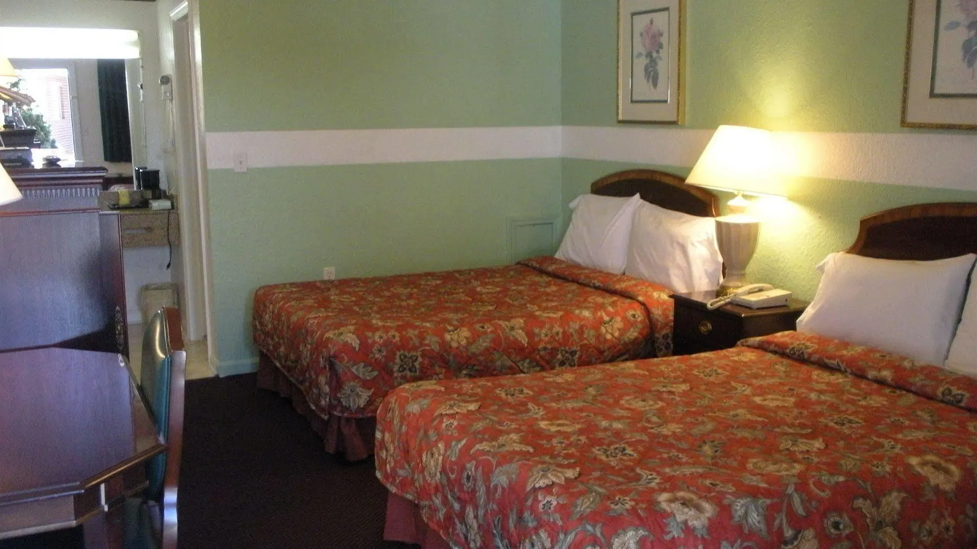 Budget Inn Williamsburg